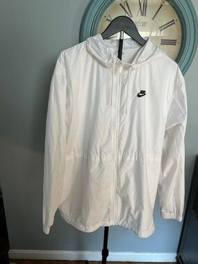 Nike White Mesh-Lined Hooded Jacket